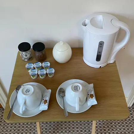 Deerbrook House 4* كاهير